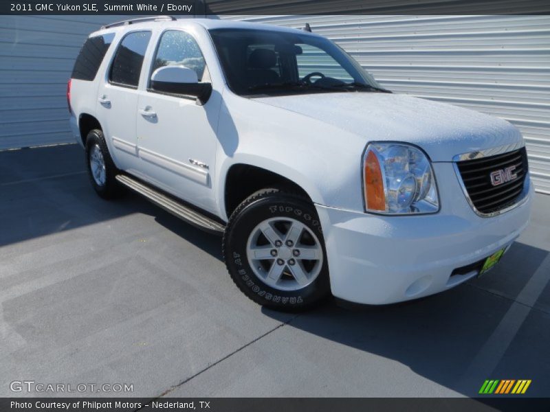 Summit White / Ebony 2011 GMC Yukon SLE