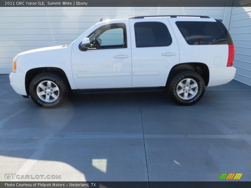 Summit White / Ebony 2011 GMC Yukon SLE