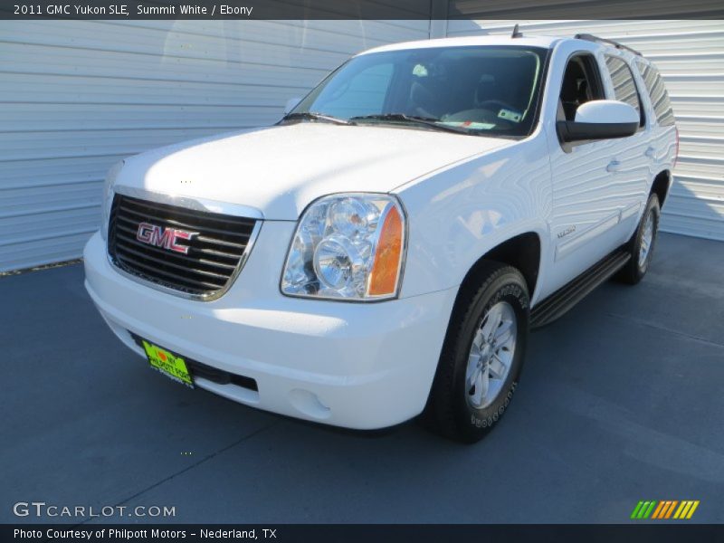 Summit White / Ebony 2011 GMC Yukon SLE