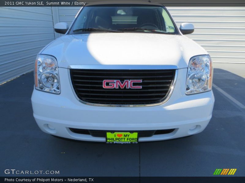 Summit White / Ebony 2011 GMC Yukon SLE