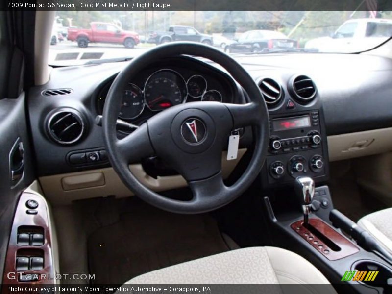 Gold Mist Metallic / Light Taupe 2009 Pontiac G6 Sedan