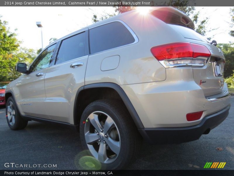 Cashmere Pearl / New Zealand Black/Light Frost 2014 Jeep Grand Cherokee Limited