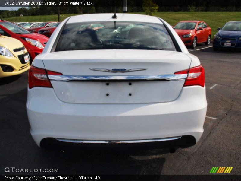 Bright White / Black 2012 Chrysler 200 LX Sedan