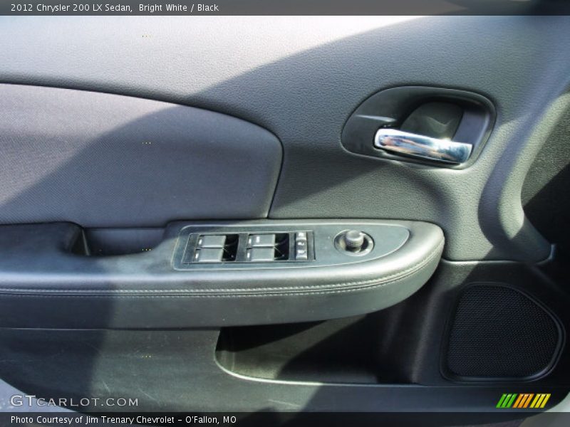 Bright White / Black 2012 Chrysler 200 LX Sedan