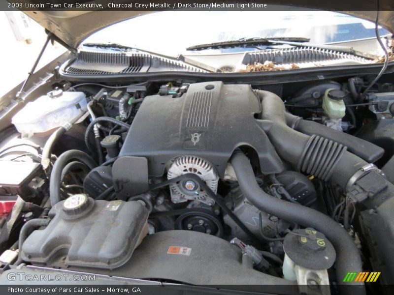 Charcoal Grey Metallic / Dark Stone/Medium Light Stone 2003 Lincoln Town Car Executive