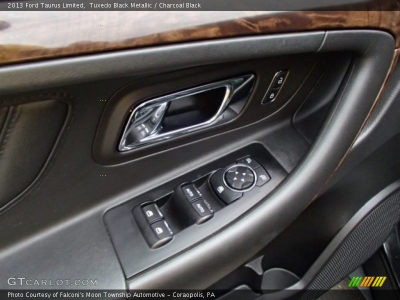 Tuxedo Black Metallic / Charcoal Black 2013 Ford Taurus Limited