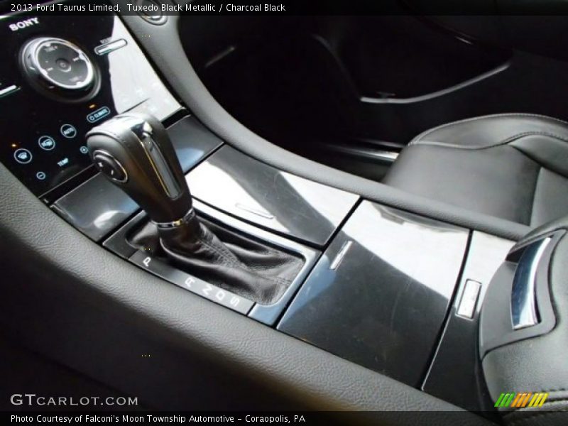 Tuxedo Black Metallic / Charcoal Black 2013 Ford Taurus Limited