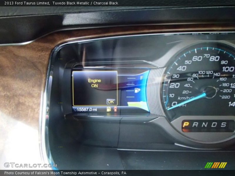Tuxedo Black Metallic / Charcoal Black 2013 Ford Taurus Limited