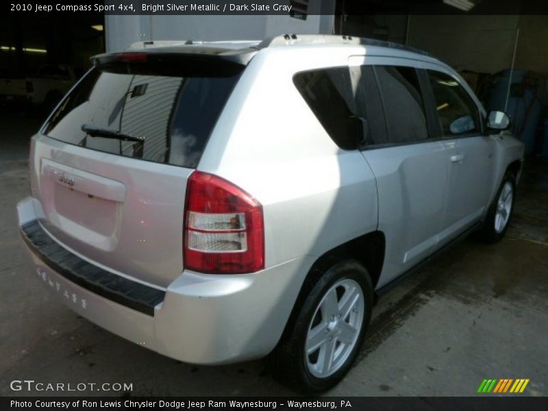 Bright Silver Metallic / Dark Slate Gray 2010 Jeep Compass Sport 4x4