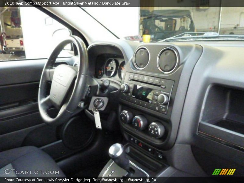 Bright Silver Metallic / Dark Slate Gray 2010 Jeep Compass Sport 4x4