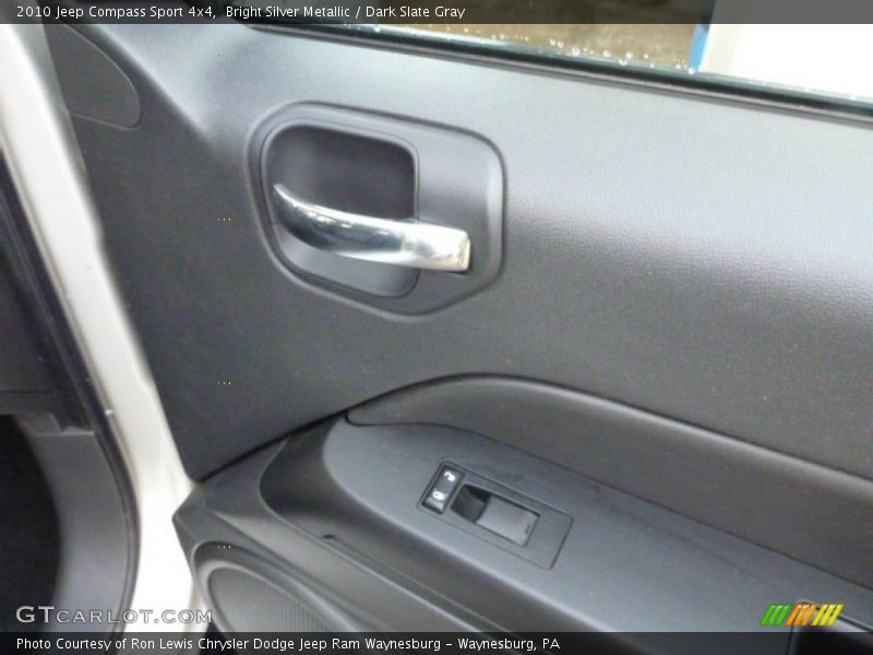 Bright Silver Metallic / Dark Slate Gray 2010 Jeep Compass Sport 4x4