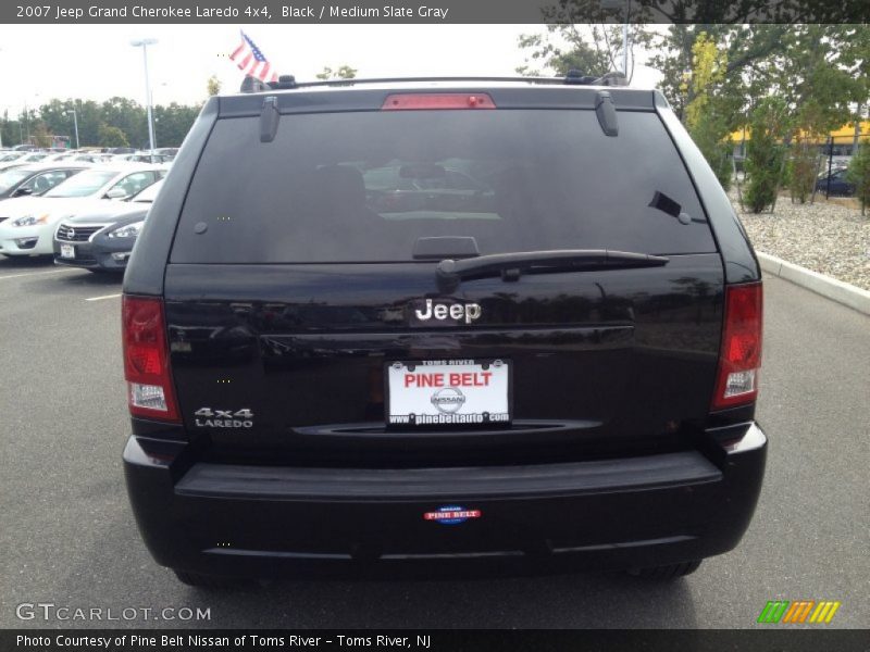 Black / Medium Slate Gray 2007 Jeep Grand Cherokee Laredo 4x4