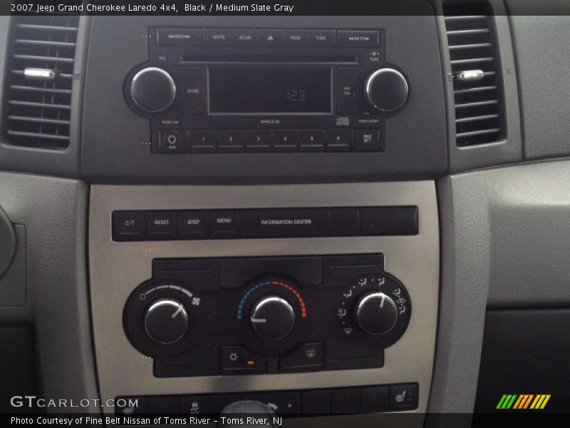 Black / Medium Slate Gray 2007 Jeep Grand Cherokee Laredo 4x4