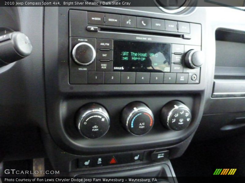 Bright Silver Metallic / Dark Slate Gray 2010 Jeep Compass Sport 4x4