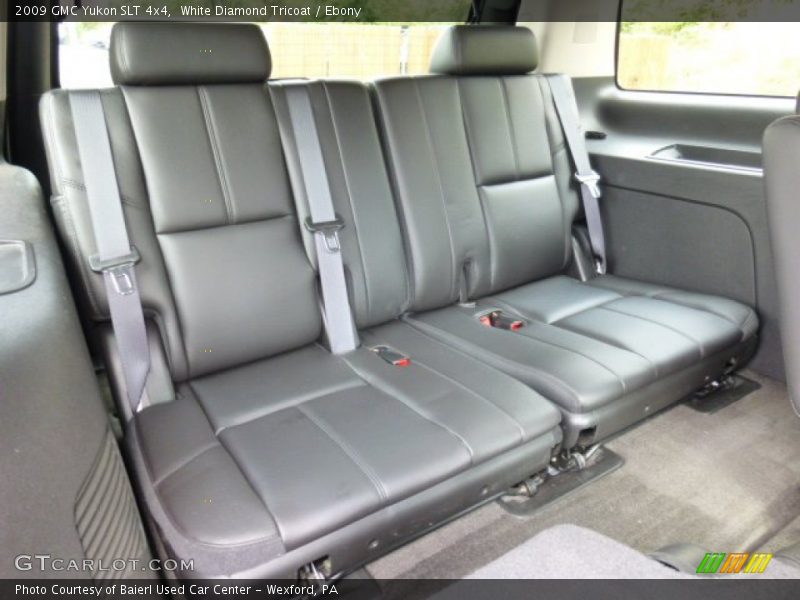 White Diamond Tricoat / Ebony 2009 GMC Yukon SLT 4x4