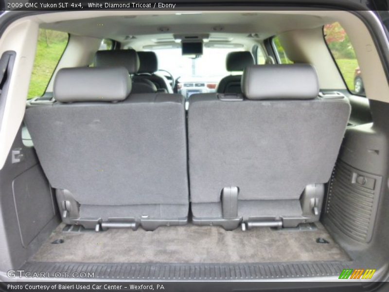 White Diamond Tricoat / Ebony 2009 GMC Yukon SLT 4x4