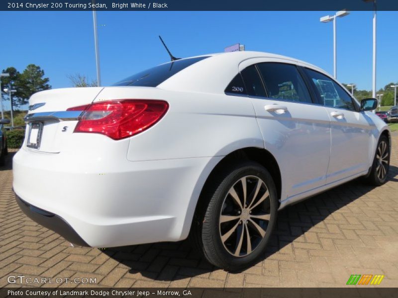 Bright White / Black 2014 Chrysler 200 Touring Sedan