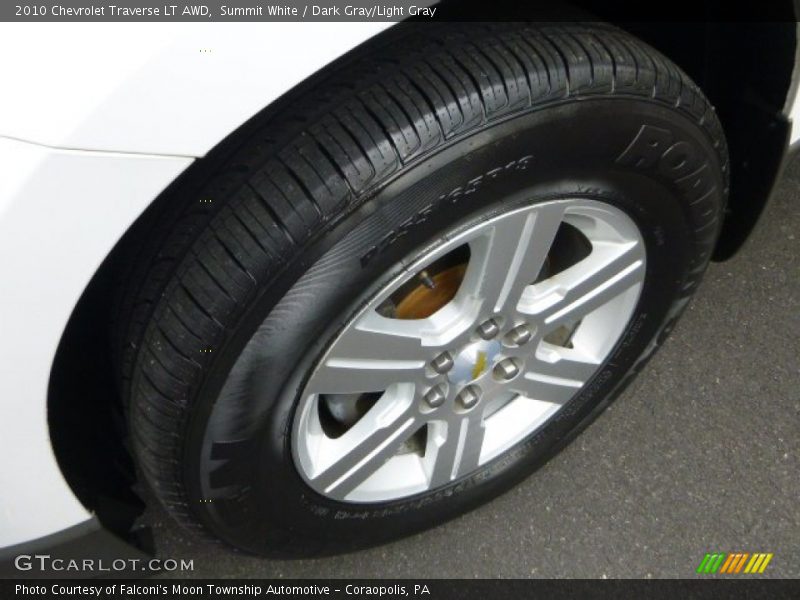 Summit White / Dark Gray/Light Gray 2010 Chevrolet Traverse LT AWD