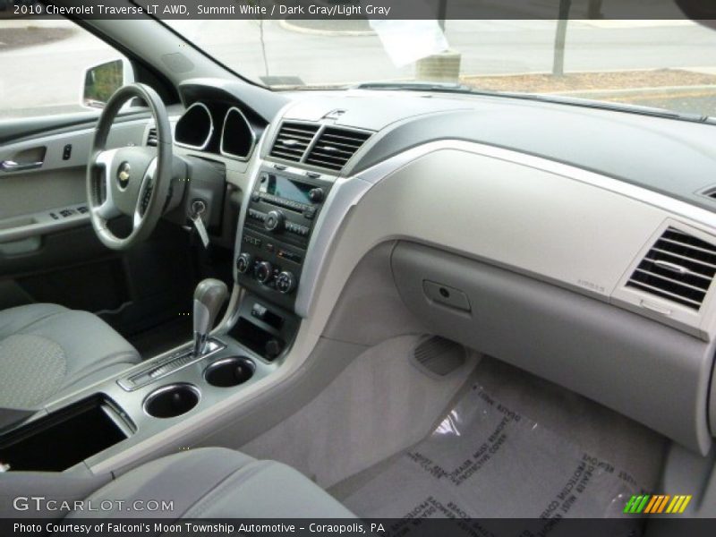 Summit White / Dark Gray/Light Gray 2010 Chevrolet Traverse LT AWD