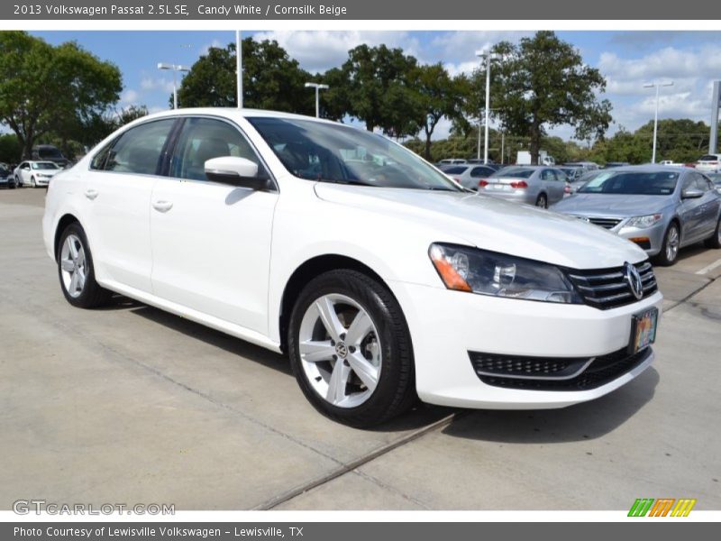 Candy White / Cornsilk Beige 2013 Volkswagen Passat 2.5L SE