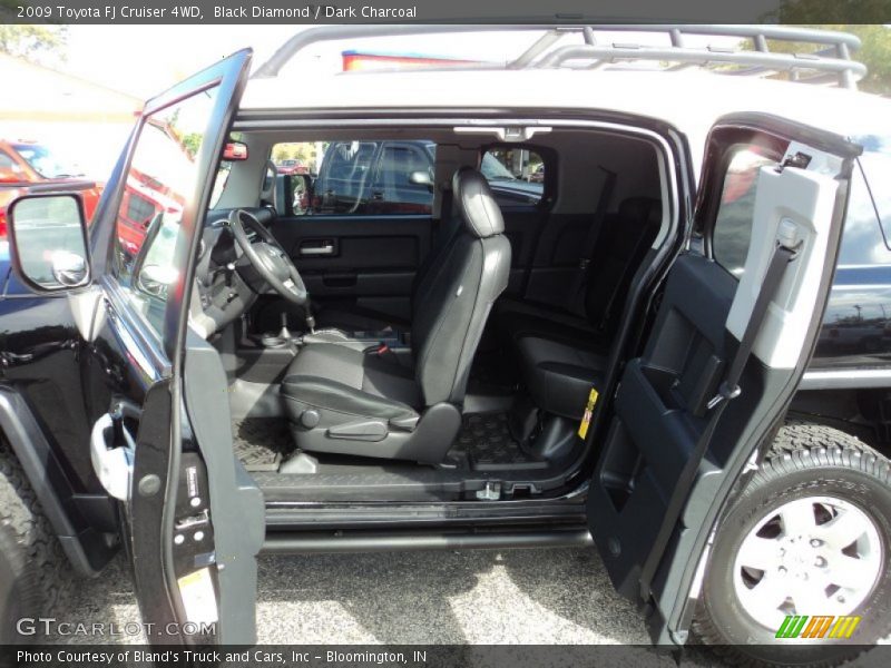 Black Diamond / Dark Charcoal 2009 Toyota FJ Cruiser 4WD