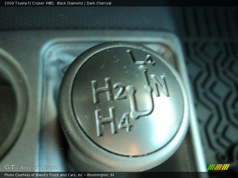 Black Diamond / Dark Charcoal 2009 Toyota FJ Cruiser 4WD