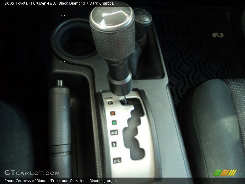 Black Diamond / Dark Charcoal 2009 Toyota FJ Cruiser 4WD