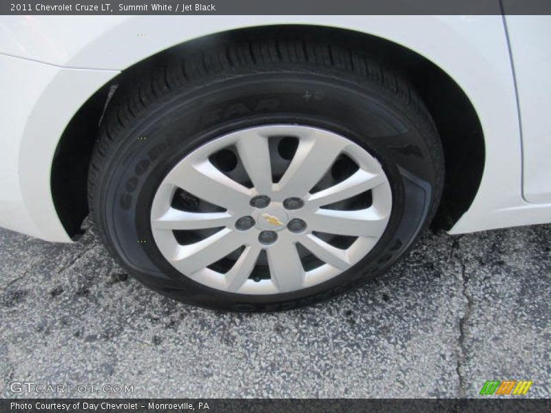 Summit White / Jet Black 2011 Chevrolet Cruze LT