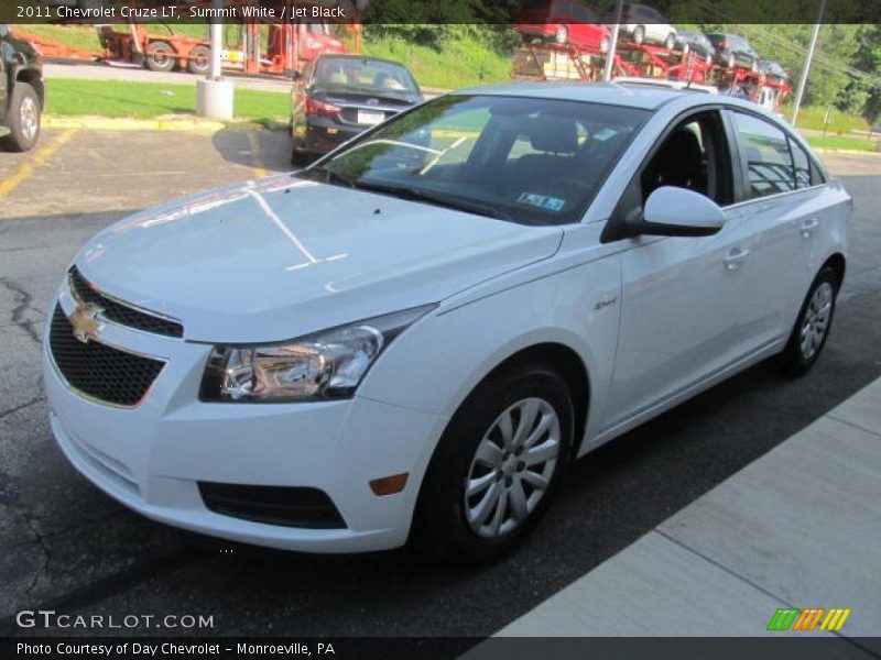 Summit White / Jet Black 2011 Chevrolet Cruze LT