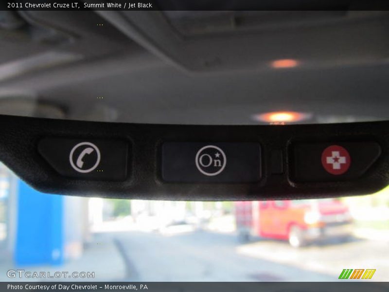 Summit White / Jet Black 2011 Chevrolet Cruze LT