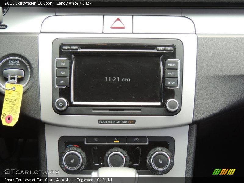 Candy White / Black 2011 Volkswagen CC Sport