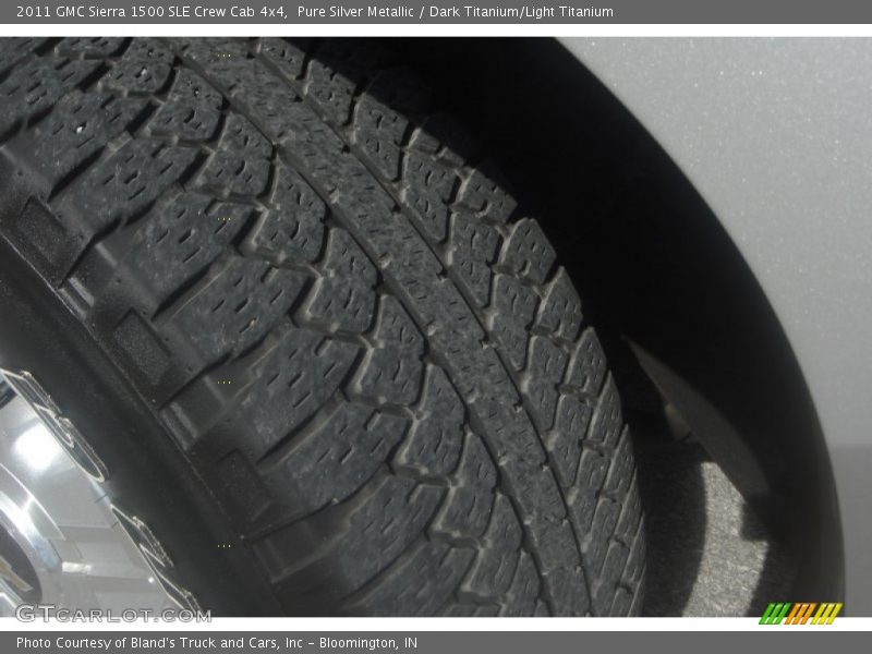 Pure Silver Metallic / Dark Titanium/Light Titanium 2011 GMC Sierra 1500 SLE Crew Cab 4x4
