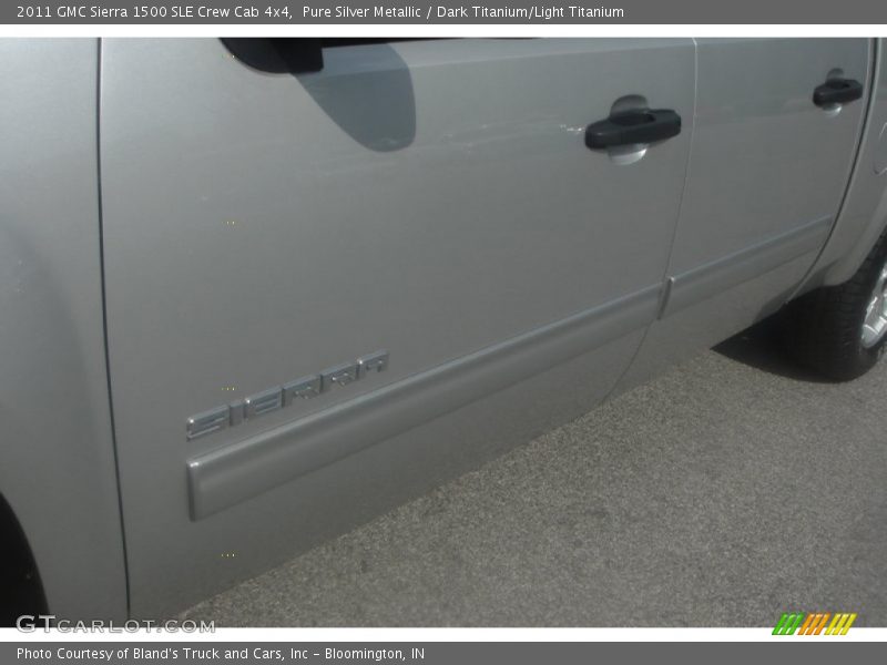 Pure Silver Metallic / Dark Titanium/Light Titanium 2011 GMC Sierra 1500 SLE Crew Cab 4x4