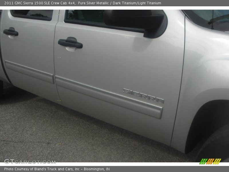 Pure Silver Metallic / Dark Titanium/Light Titanium 2011 GMC Sierra 1500 SLE Crew Cab 4x4