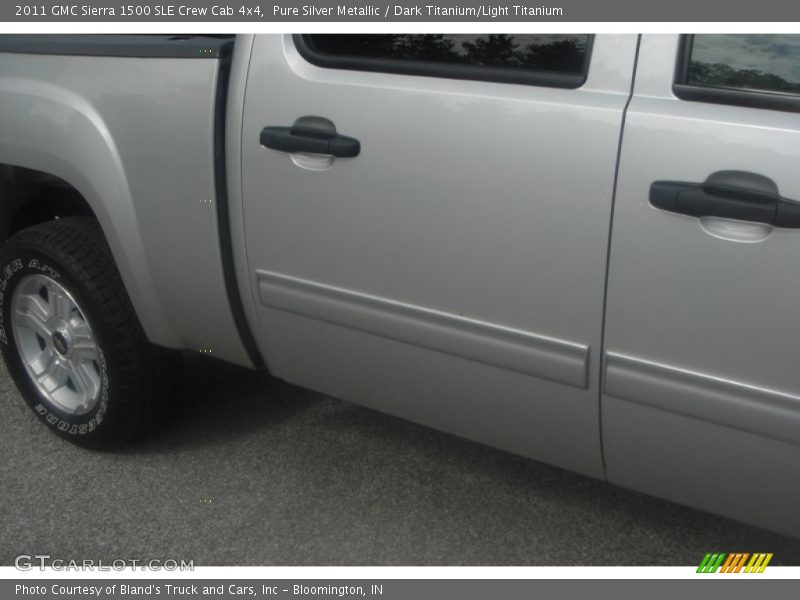 Pure Silver Metallic / Dark Titanium/Light Titanium 2011 GMC Sierra 1500 SLE Crew Cab 4x4