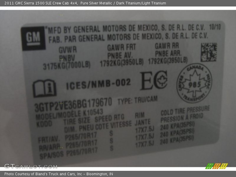 Pure Silver Metallic / Dark Titanium/Light Titanium 2011 GMC Sierra 1500 SLE Crew Cab 4x4