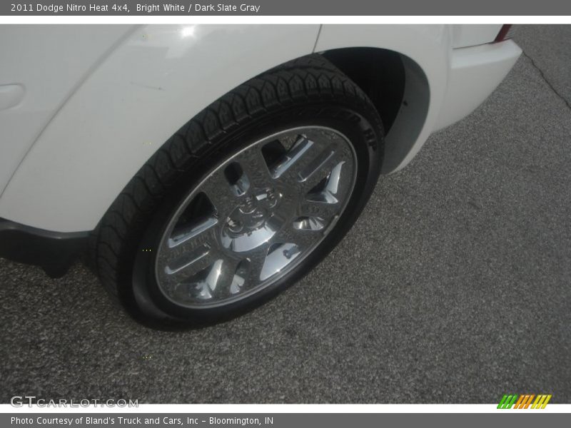 Bright White / Dark Slate Gray 2011 Dodge Nitro Heat 4x4