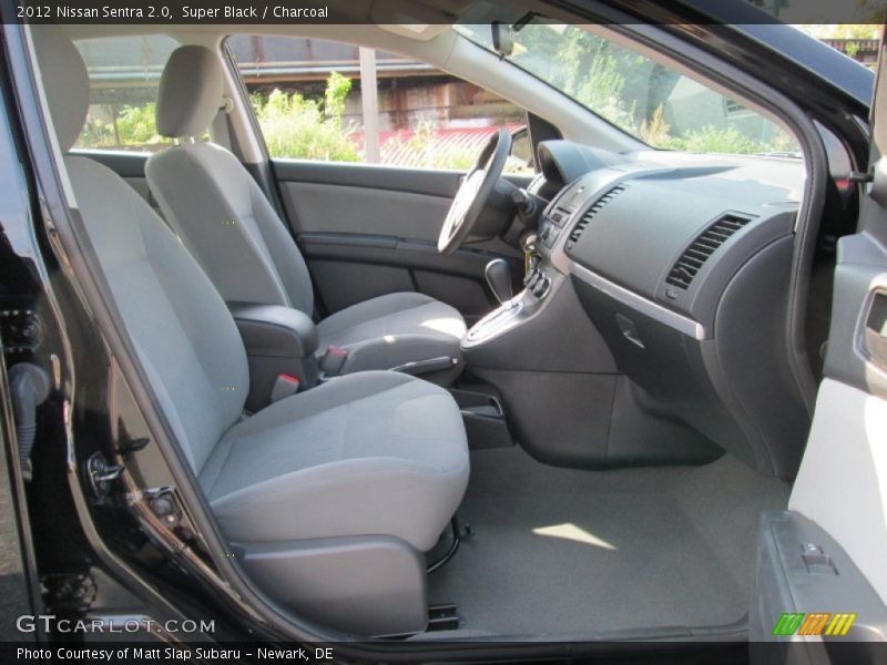 Super Black / Charcoal 2012 Nissan Sentra 2.0