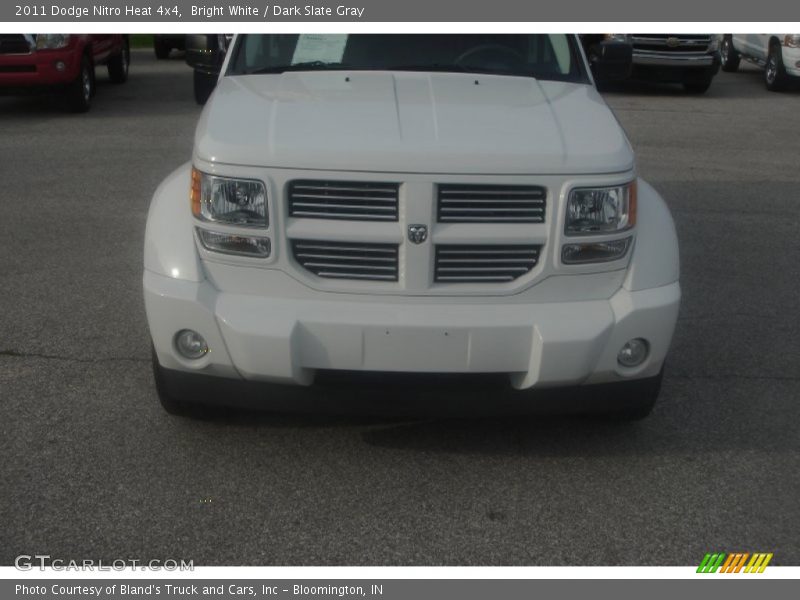 Bright White / Dark Slate Gray 2011 Dodge Nitro Heat 4x4