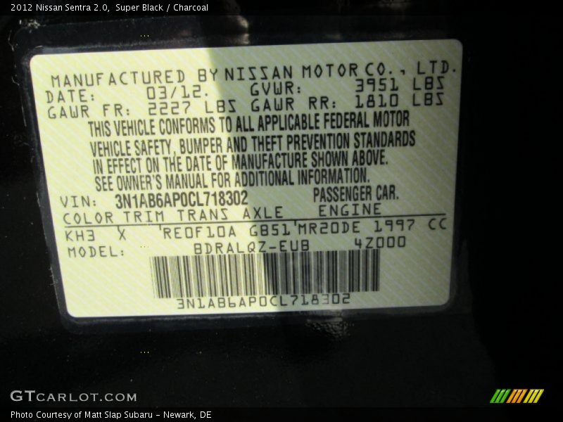 Super Black / Charcoal 2012 Nissan Sentra 2.0