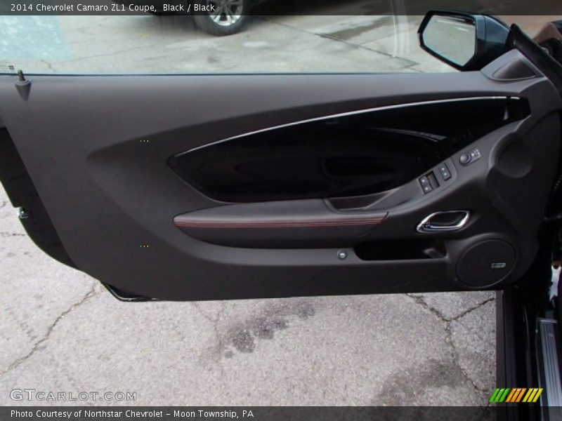 Door Panel of 2014 Camaro ZL1 Coupe