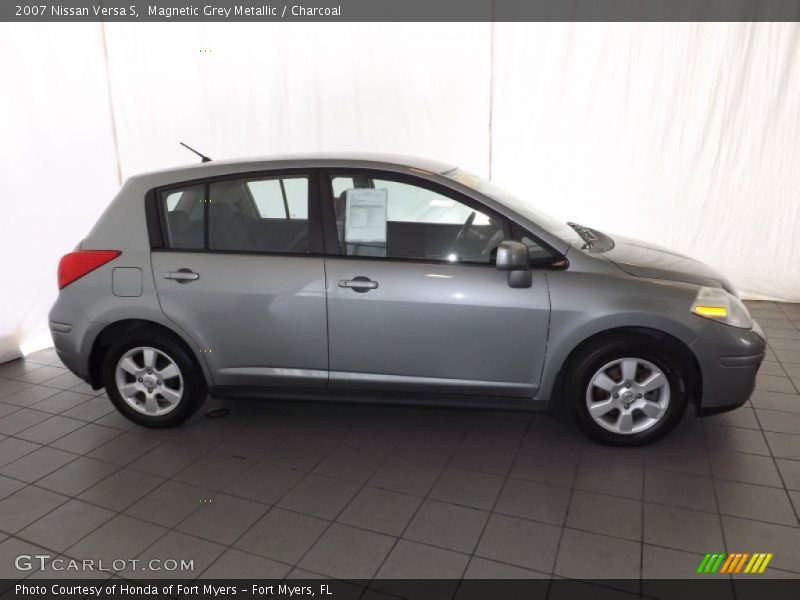 Magnetic Grey Metallic / Charcoal 2007 Nissan Versa S