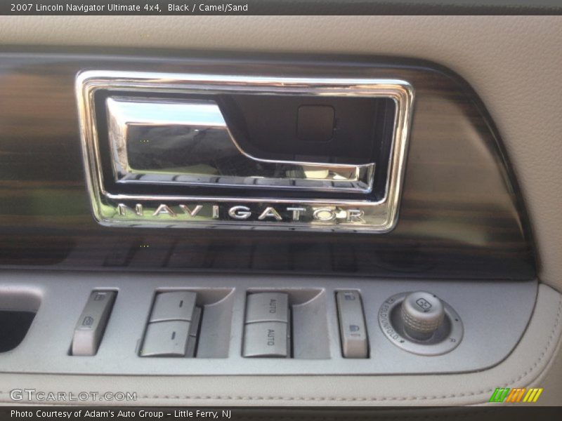 Black / Camel/Sand 2007 Lincoln Navigator Ultimate 4x4