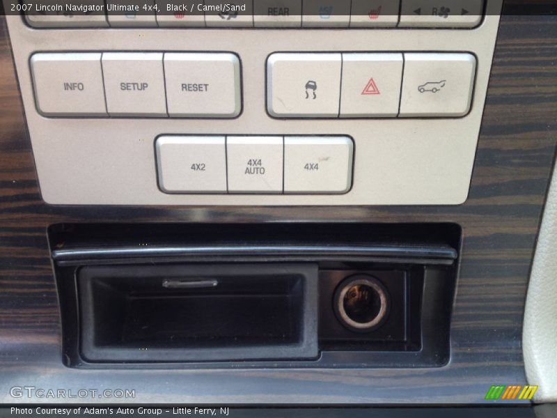 Black / Camel/Sand 2007 Lincoln Navigator Ultimate 4x4