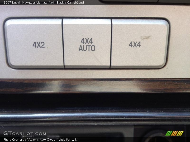 Black / Camel/Sand 2007 Lincoln Navigator Ultimate 4x4