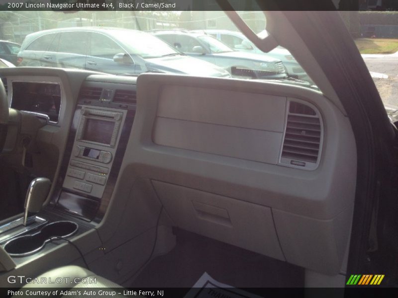 Black / Camel/Sand 2007 Lincoln Navigator Ultimate 4x4
