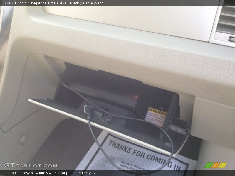 Black / Camel/Sand 2007 Lincoln Navigator Ultimate 4x4