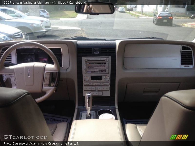 Black / Camel/Sand 2007 Lincoln Navigator Ultimate 4x4