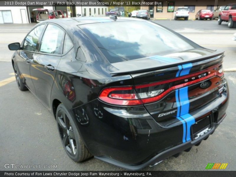 Pitch Black/Mopar Blue Stripes / Mopar '13 Black/Mopar Blue 2013 Dodge Dart Mopar '13