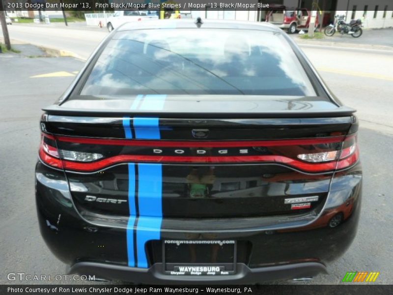 Pitch Black/Mopar Blue Stripes / Mopar '13 Black/Mopar Blue 2013 Dodge Dart Mopar '13